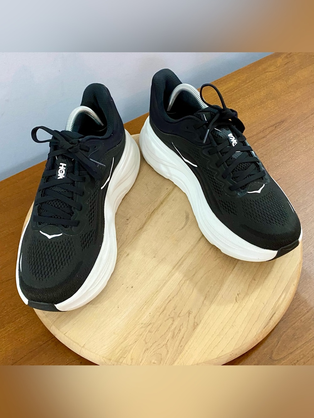 HOKA Bondi 9 Black White Running Athletic Shoes Womens Size 10 B Regular 1162012 - Picture 2 of 13